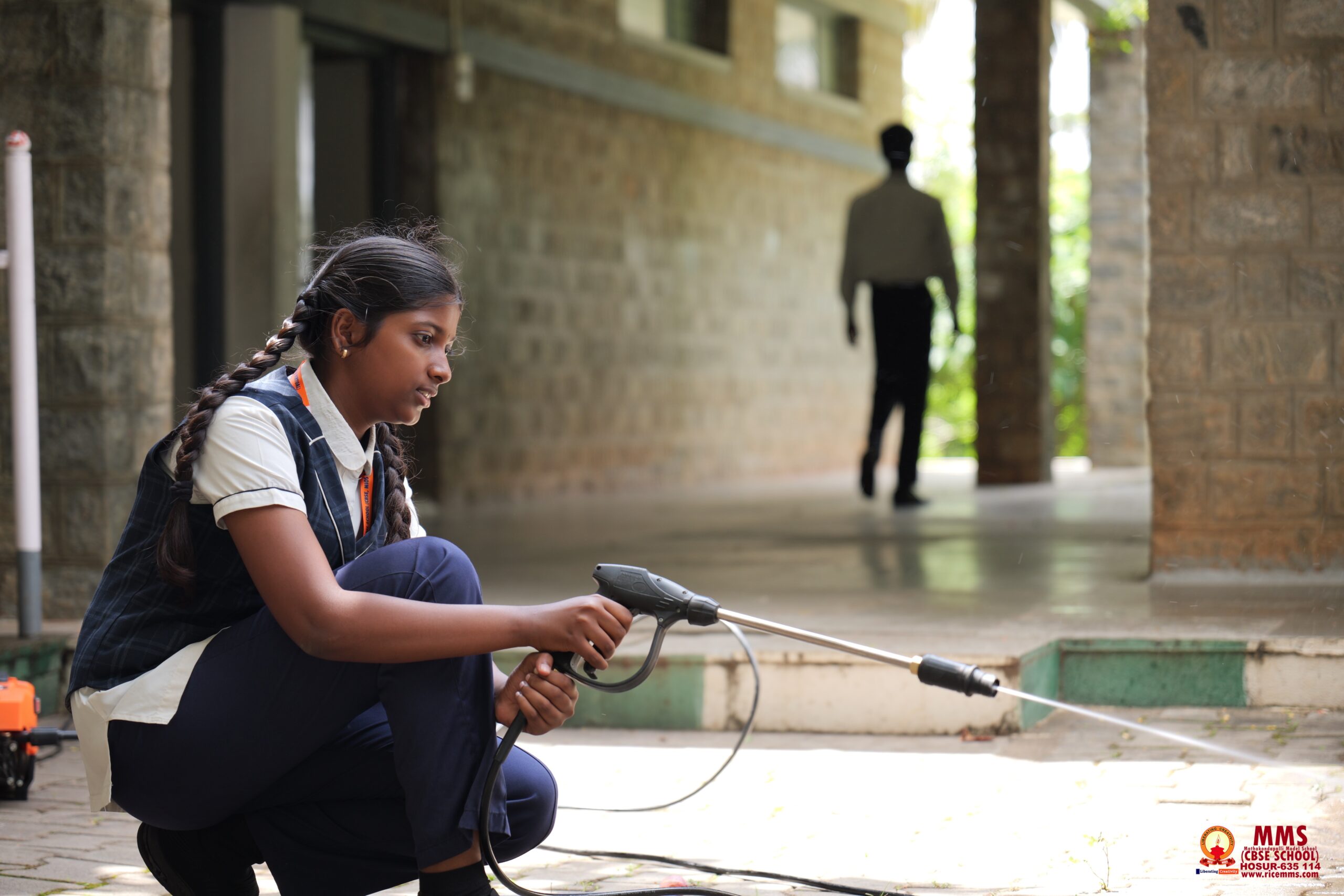 From Classroom to Car Engine: MMS Students Master Real-World Automotive Skills 